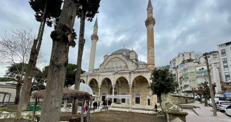 Muradiye Camii