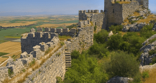 Adana Ceyhan Yılan Kalesi