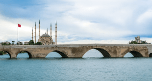 Adana Taş Köprü