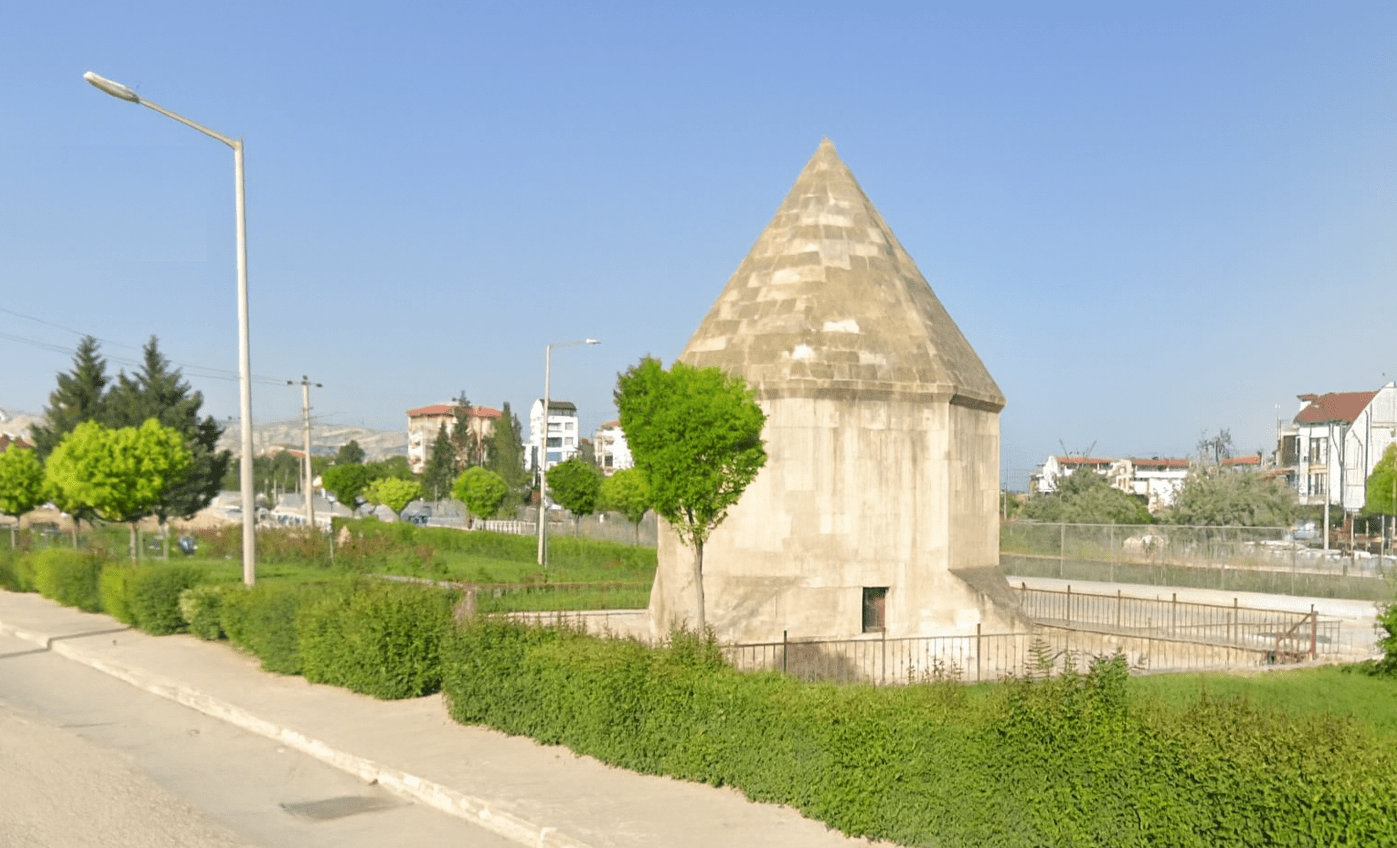 Hıdırlık Kümbeti