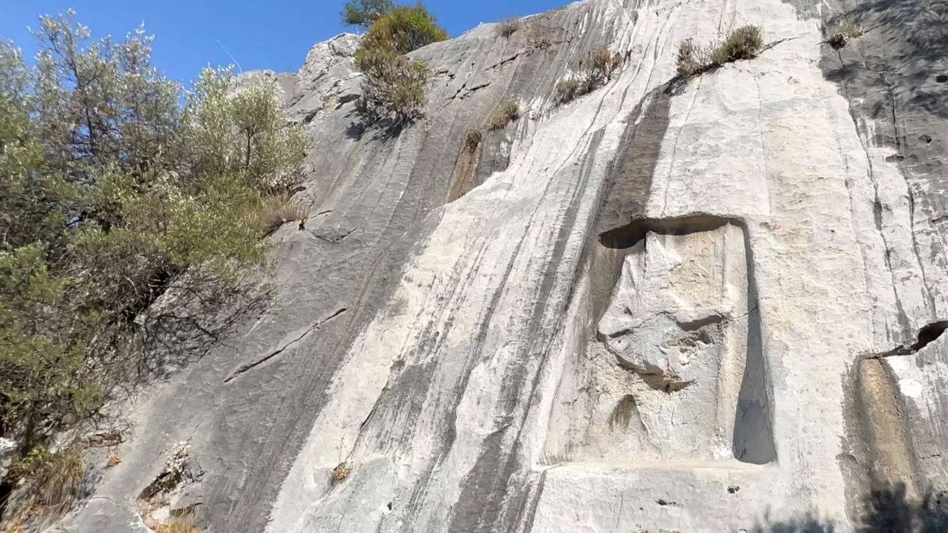 Karabel Anıtı