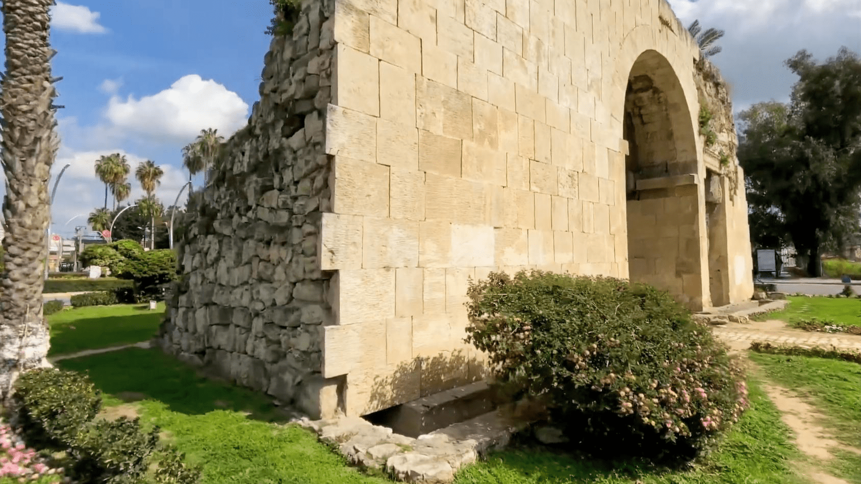 Kleopatra Kapısı - Mersin