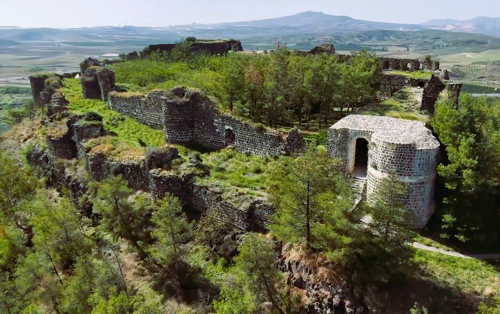 Toprakkale Kalesi