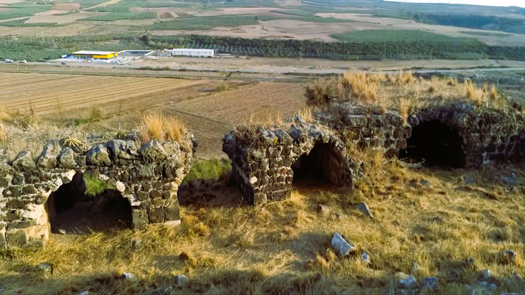 Toprakkale Kalesi