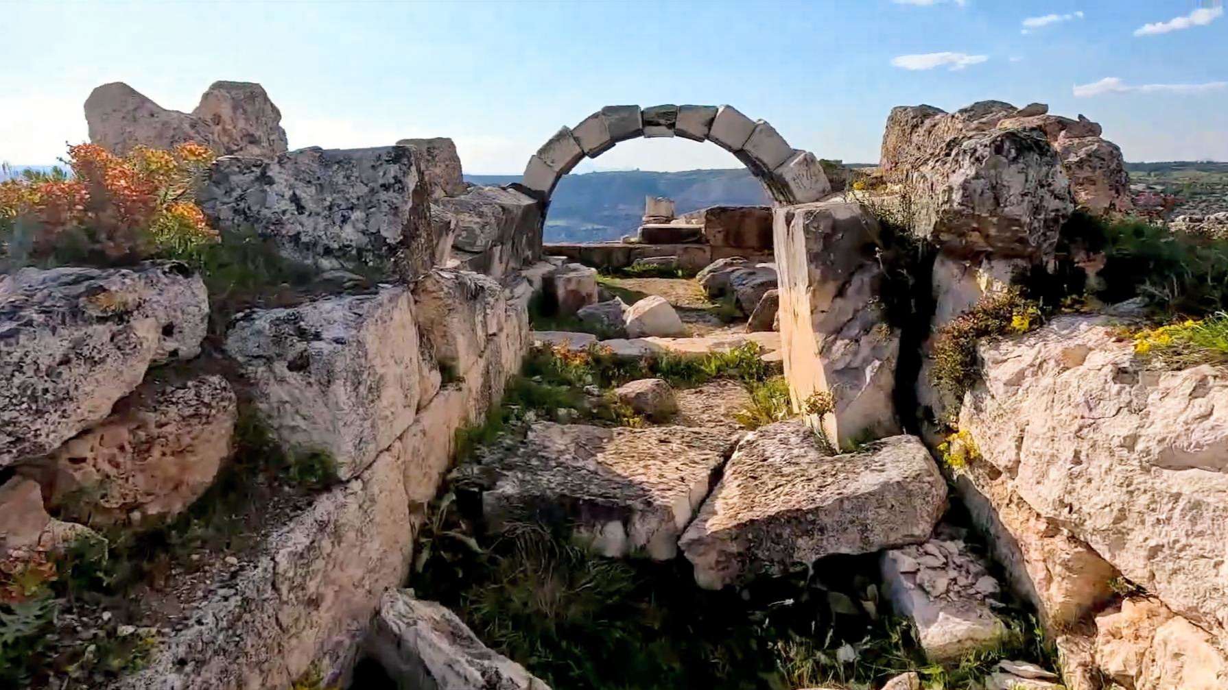 Apollon Lairbenos Tapınağı Denizli