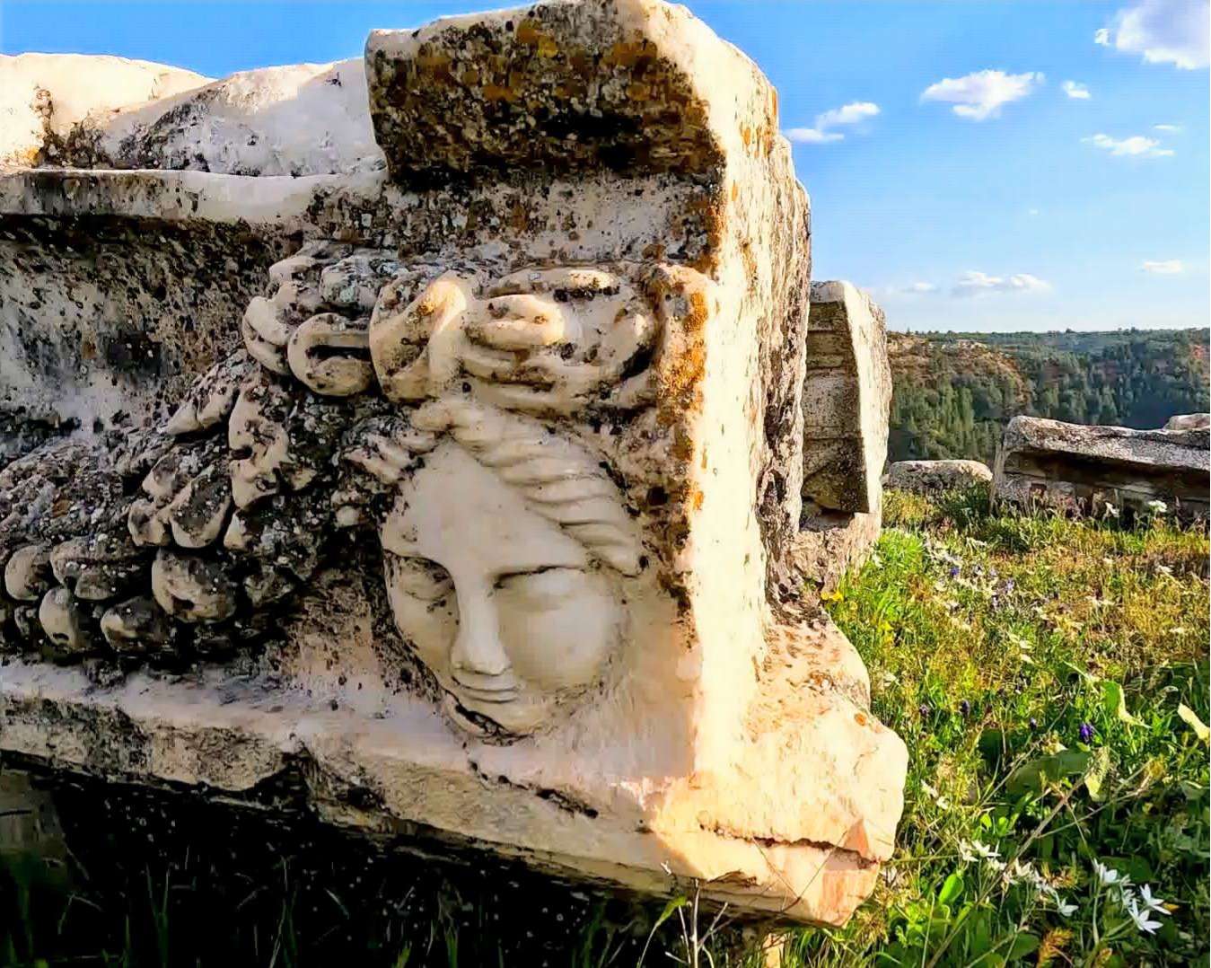 Apollon Lairbenos Tapınağı Denizli