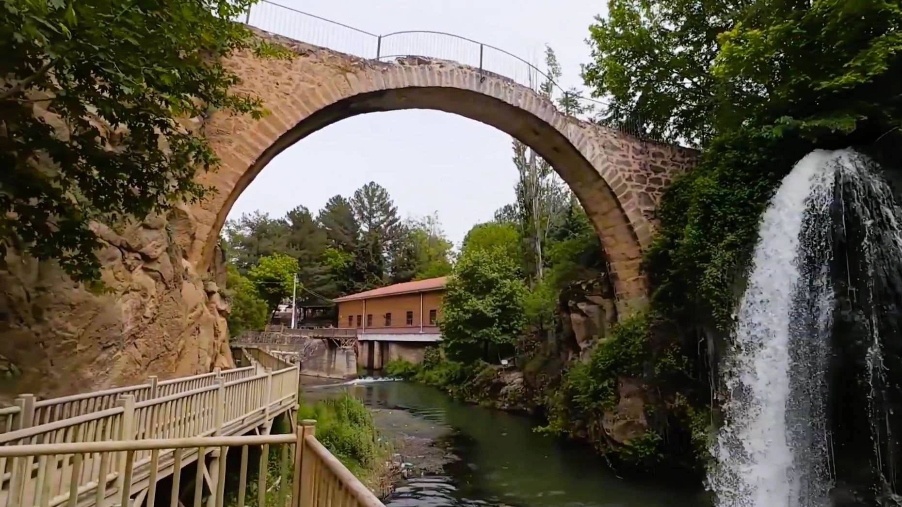 Clandıras Su Kemeri Uşak