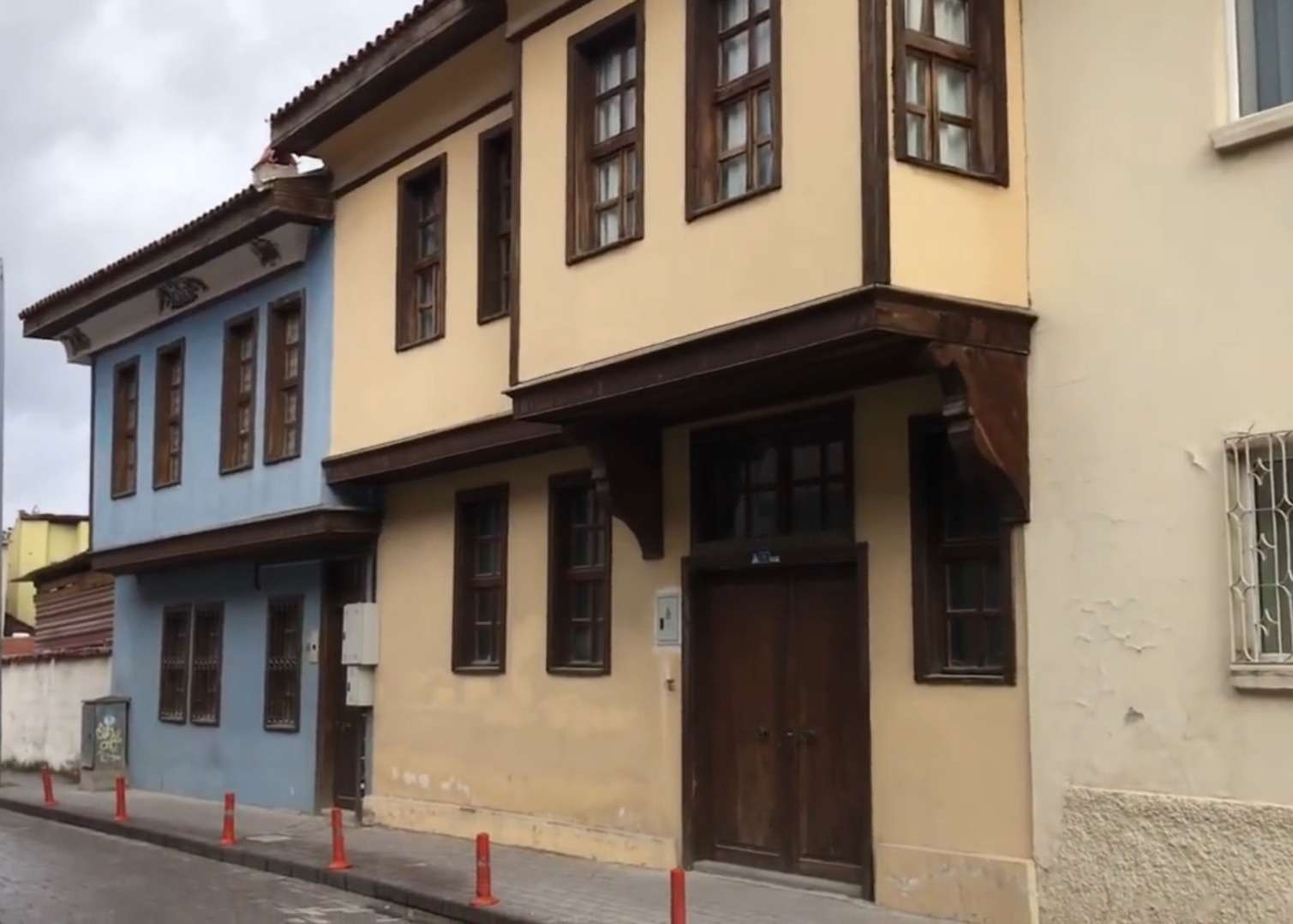 Eski Uşak Evleri