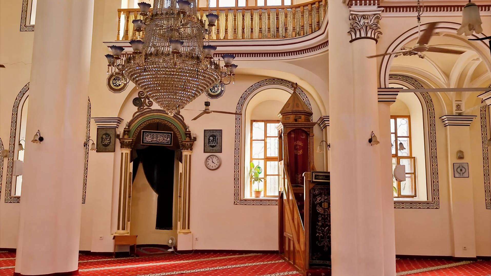 Saatli Cami (Aya Yanni Kilisesi)