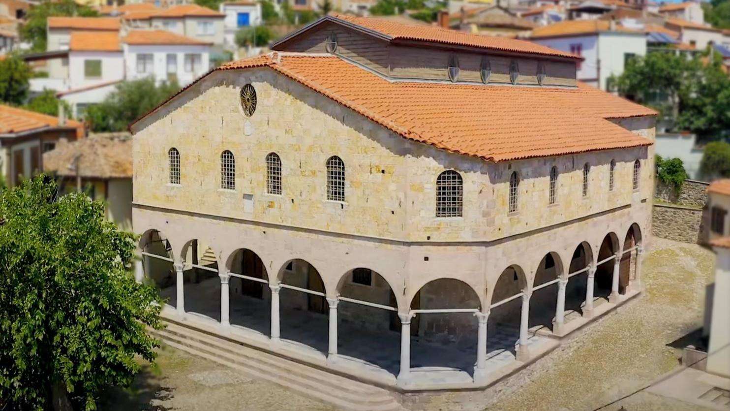 Taksiyarhis Kilisesi Ayvalık